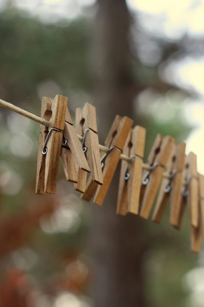 clothesline, clothespin, rustic-2646349.jpg